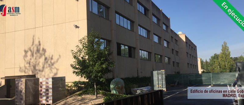 Edificio de oficinas en calle Gobleas de Madrid